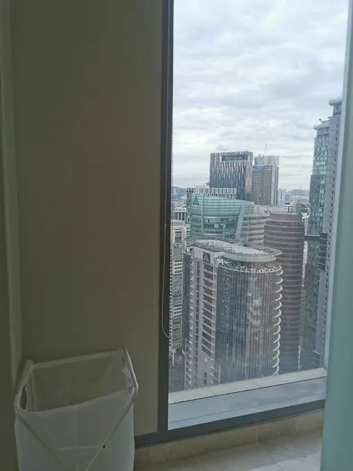 Tropicana The Residences Klcc By Rverse Suite Kuala Lumpur 0*,