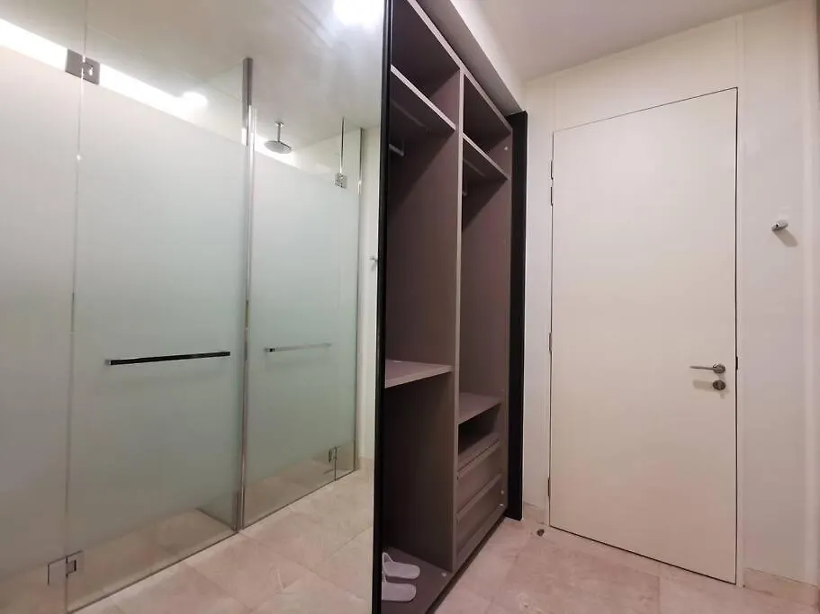 Tropicana The Residences Klcc By Rverse Suite Kuala Lumpur