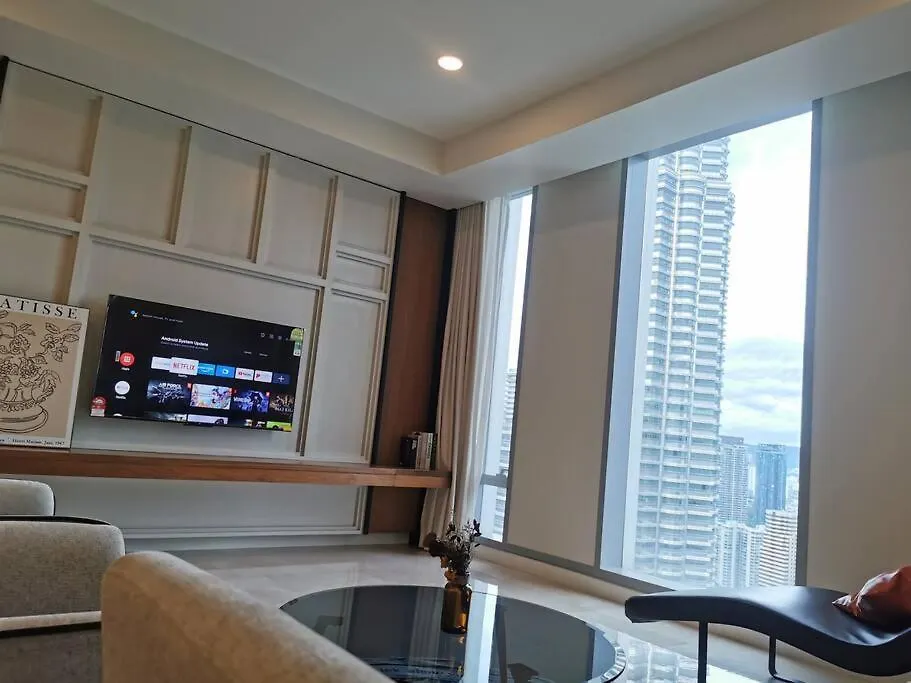 Apartment Tropicana The Residences Klcc By Rverse Suite Kuala Lumpur Malaysia